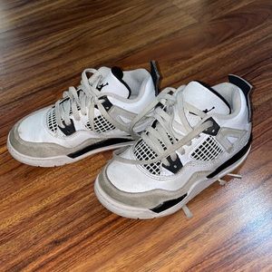 Jordan’s Retro 4 -preschool 11C